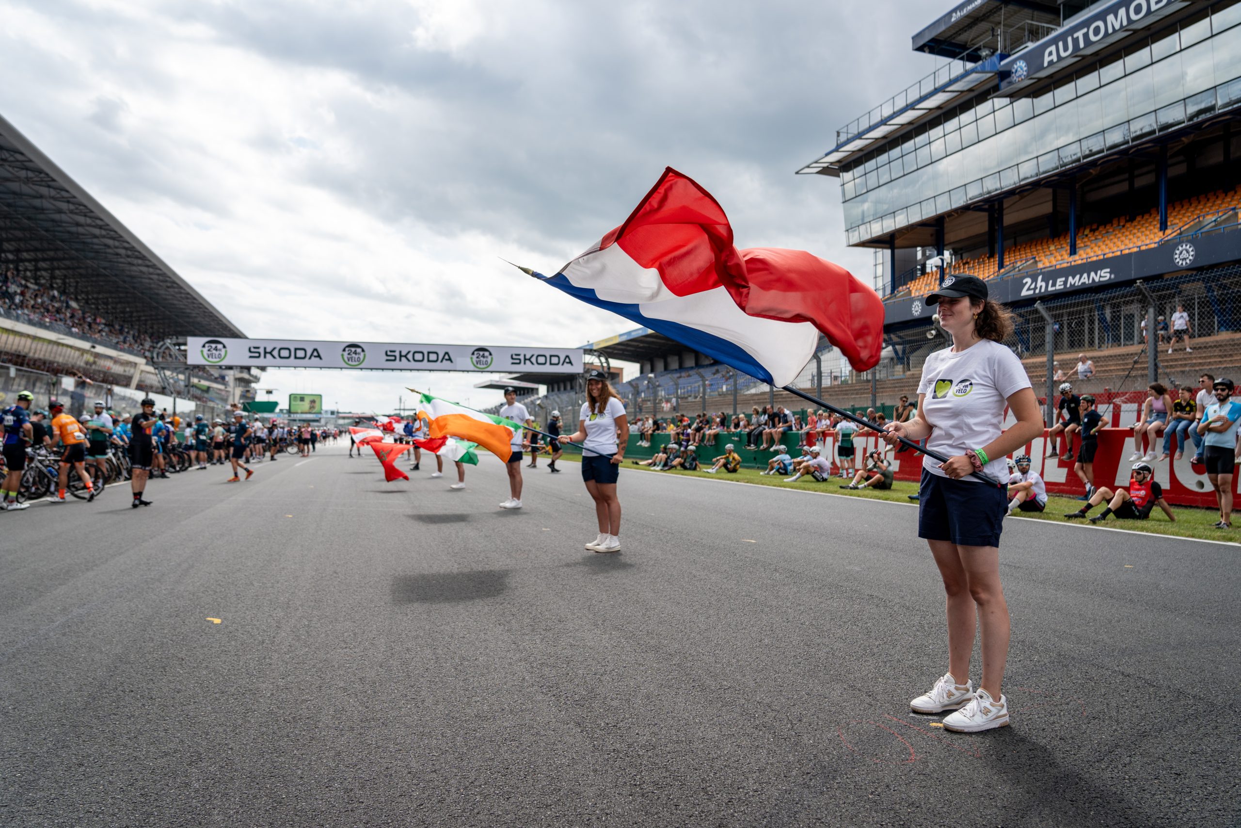 TOP DRAPEAUX- XavierSarrat_24hVelo24-86